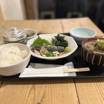 梅山鉄平食堂 - 