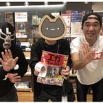 ミライヤ ブックマーク ラウンジ カフェ ヒモンヤ - ブリーフ団エルさん、アタオカ（私）、エガちゃん様