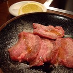 Sumibiyakiniku Ya Sakai - タン　タレ焼き