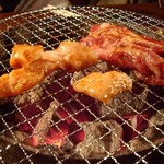 炭火焼肉屋さかい - ちゃんと七輪に炭　＾ｗ＾