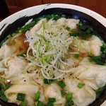 俺の中華たなか家 - ワンタンめん着丼＼(^o^)／　醤油とスープの良い香りが拡がります☆