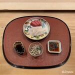 御料理 寺沢 - 塩竃産の塩竃ひがしものの中トロと南風泊産の天然とら河豚の鉄鎖とブツ