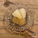御料理 寺沢 - 新興梨と翠峯葡萄