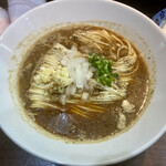 ヌードル＆スパイスカレー 今日の1番 - 限定Aの【高級たまり煮干しかけ※ニンニク入り】 ¥1,000-(税込)