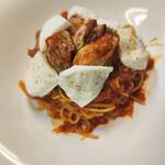 Oyster and buffalo mozzarella arrabbiata <spaghettini>