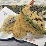 いしどりや懐食 新亀家 - 海老､オクラ､椎茸､茄子､伏見唐辛子の変わり揚げ