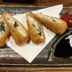 Hinotetsu - チーズチキン大葉巻フライ（580円）