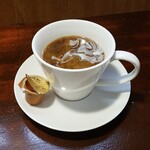 キッチン ブルー グローブ - ミルクを入れます