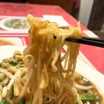 Taiwan Chuugoku Ryouri En Raishan - 麺のアップ！