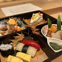 赤坂 互閃 - 一歳でもすべて食べれるお祝いのための松花堂弁当