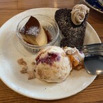 とよのcoffee - カスタードプリン　ガトーショコラ　アイスクリーム