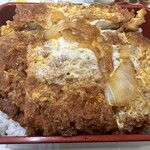 日進軒 - 上かつ丼