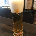 LANA Beer - SORACHI1984。シュッとしたグラスの方が香りが立ちます。