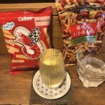 麹町いづみや しろ - カルビーかっぱえびせん ・にいだしぜんしゆ 生酛純米原酒