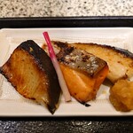 魚久 イートイン あじみせ - 銀だら、鮭、本さわらの京粕漬焼き