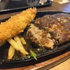 せんば自由軒キッチン。 - 料理写真:エビフライハンバーグ