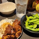 鉄板ホルモンダイニング ぶた鉄 - 