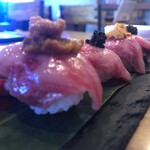 海鮮×肉×鉄板バル okiumiya - 肉寿司　ウニ・キャビアトッピング