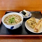 ふるかわうどん - かけうどん、おにぎり、あげもの×2