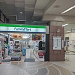 ファミリーマート - 外観写真: