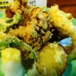 菊乃家本店 - きのこが数種類と甘いさつまいも