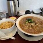 チャイニーズレストラン 璃音 - 