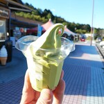 Ureshino Pa-Kingueria No Borisen Fu-Dokoto - ソフトクリーム  ■抹茶バニラ
