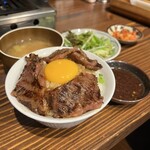 Yakiniku Ushikane - 