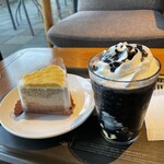 スターバックスコーヒー - Boooooフラペチーノ 690円　スイートポテトシフォンケーキ 455円
            