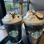 STARBUCKS COFFEE - 左Boooooフラペチーノ 690円
                        右エスプレッソ アフォガート フラペチーノ ブラックキャラメルソースに変更 トール 630円＋55円
                        