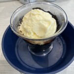 Hamazushi - 毎度お馴染み　コーヒーゼリーアイスクリーム乗せ