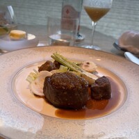 ベージュ アラン・デュカス 東京 - 