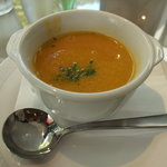 オステリア アックアインボッカ - かぼちゃの冷製スープ