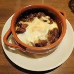 リビングバル - 牛スジ煮込みチーズオーブン焼き