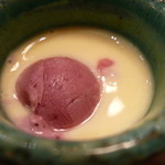 インド料理 想いの木 - マンゴーラッシーにブルーベリーシャーベット