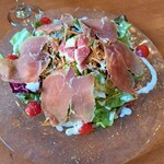 キッチンスヌーグ - 生ハムのシーザーサラダ
