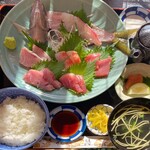 料亭 花月 - 刺身定食¥2,400