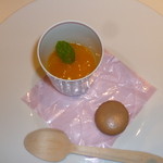 東郷 - デザート／柿のムース・栗のマカロン