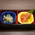 Shabu Shabu Ginhan Minatoku Daiba Ten - 前菜两种：菠菜白和え和和牛芽菜卷