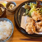 Brooks - 鶏の唐揚げ定食＝980円