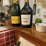 ペルテ - 左の泡をボトルでチョイス。4,950円と良心的