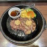 いきなりステーキ - ランチ ワイルドコンボ ステーキ(80g) & ハンバーグ(100g)