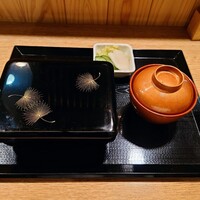 うなぎ 目白ぞろ芽 - 共水うな重　6,800円