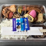 Maton tei - ◆ デラックス弁当 (ご飯大盛り) ¥750-