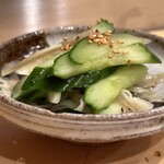 焼鳥 谷口 - 胡瓜の浅漬け