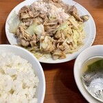 Nikuyasai Itame Bejirou - 野菜炒め定食（醤油）