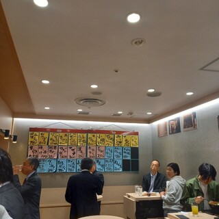 立飲み寿司 三浦三崎港 めぐみ水産_2