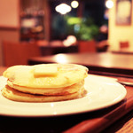 22392861 - パンケーキ バターのせメープルソース　(750円) '13 10月下旬