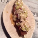 焼鳥 ベクトル - 特製ネギたれのプリプリレバー 180円。