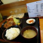 獅子王 - ミックスフライ定食　６５０円